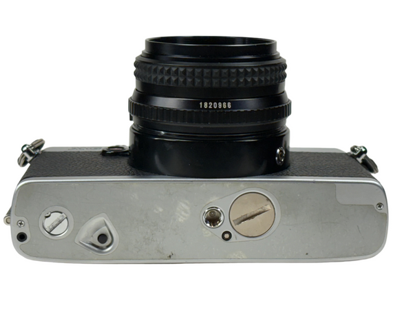 Minolta XG-1 bottom