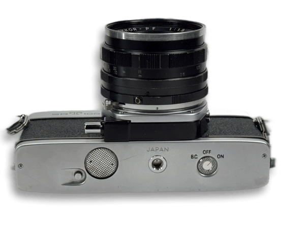 Minolta SRT-100 with 55mm 1.8 lens