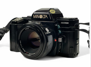 Minolta Maxxum 7000 w/ Maxxum 50mm lens