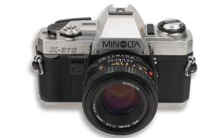 Minolta X-370 front