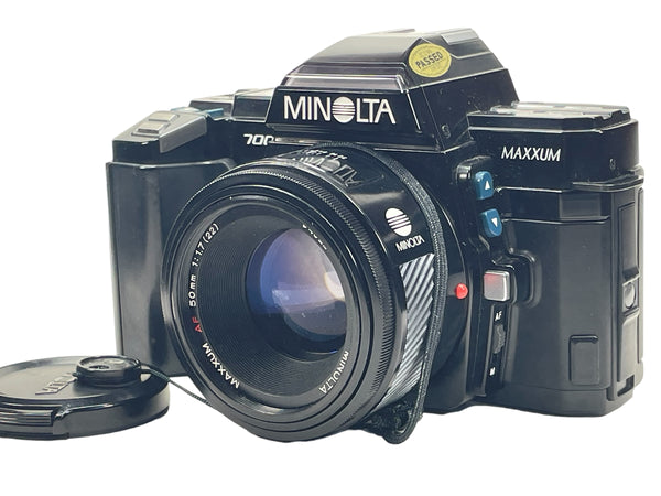 Minolta Maxxum 7000 w/ Maxxum 35-70mm lens