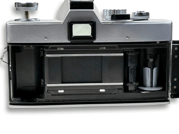 Minolta srt100 film camera shutter curtain
