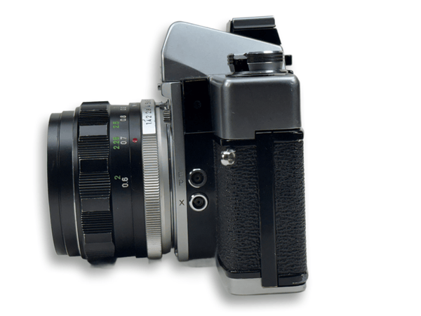 Minolta SRT 201 W/ 58mm 1.4 lens