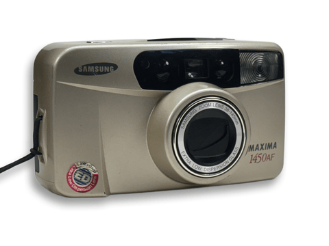 Samsung Maxima point and shoot 35mm film camera with auto focus and zoom.