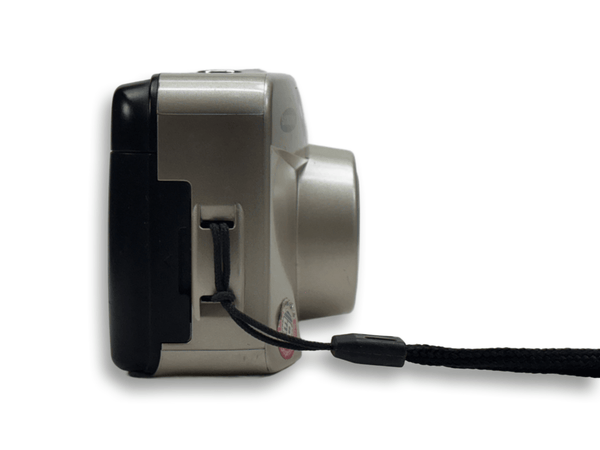 Samsung Maxima point and shoot 35mm film camera with auto focus and zoom.